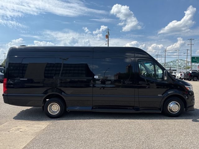 Used 2024 Mercedes-Benz Sprinter 3500 image 7
