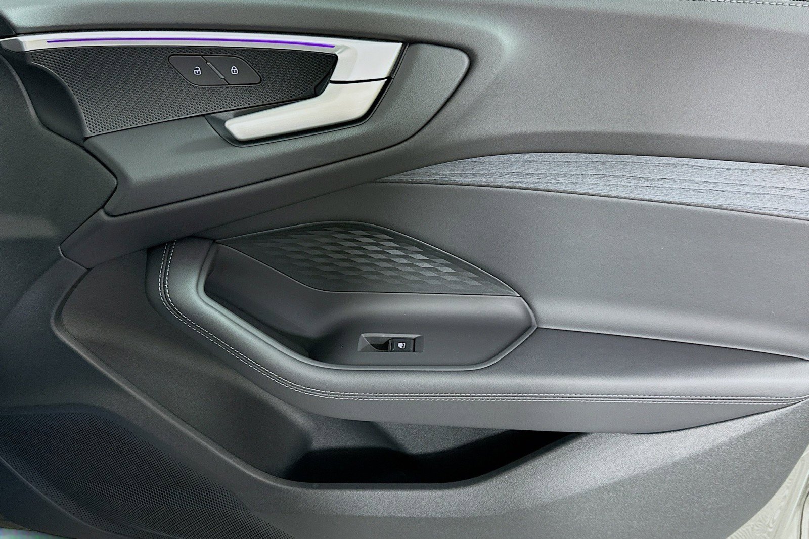 Used 2025 Audi A5 2.0T Premium w/ Convenience Package image 23