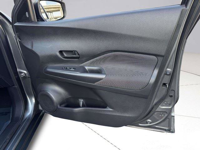 Used 2020 Nissan Kicks S FWD image 48
