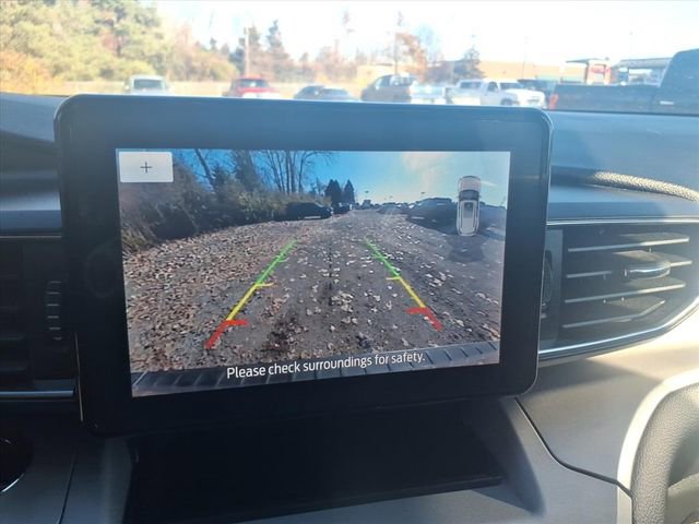 Certified 2023 Ford Explorer XLT w/ Equipment Group 202A image 24