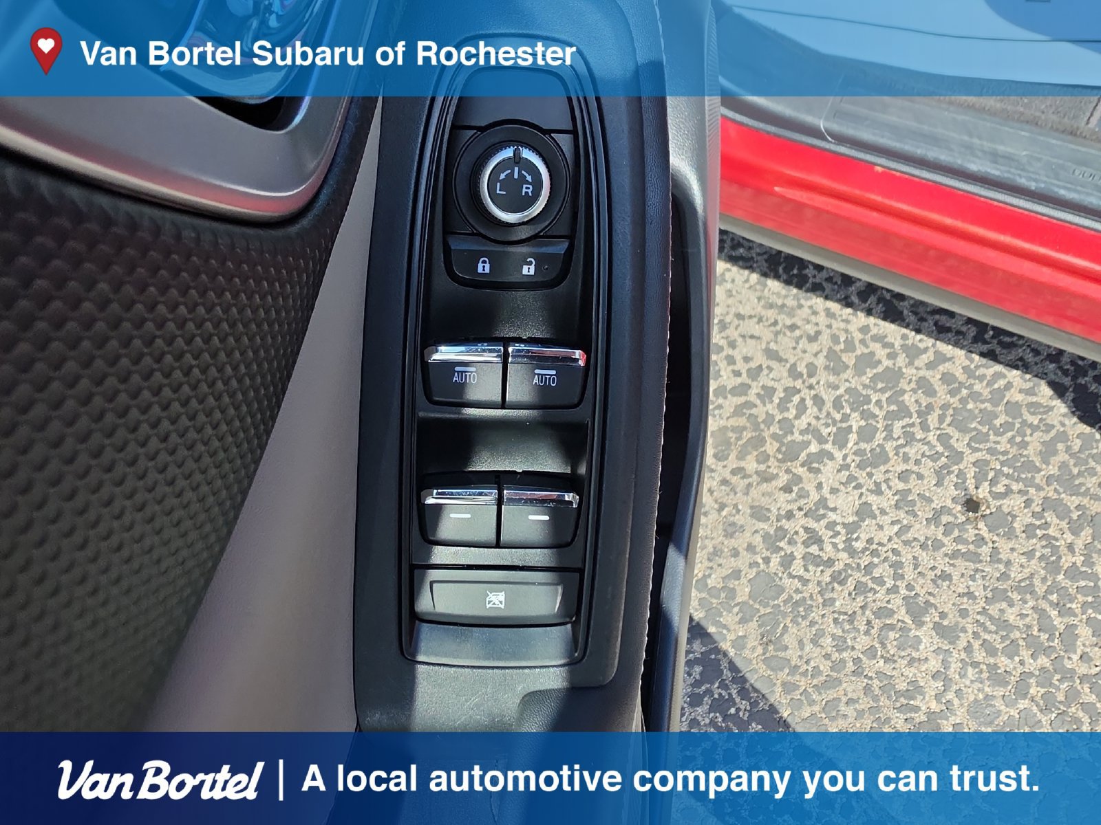 Used 2023 Subaru Forester Limited AWD/4WD image 11