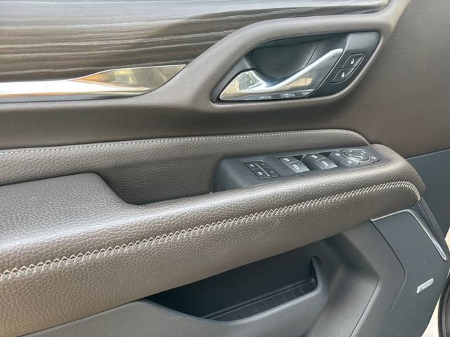 Used 2021 GMC Yukon Denali w/ Denali Premium Package image 16