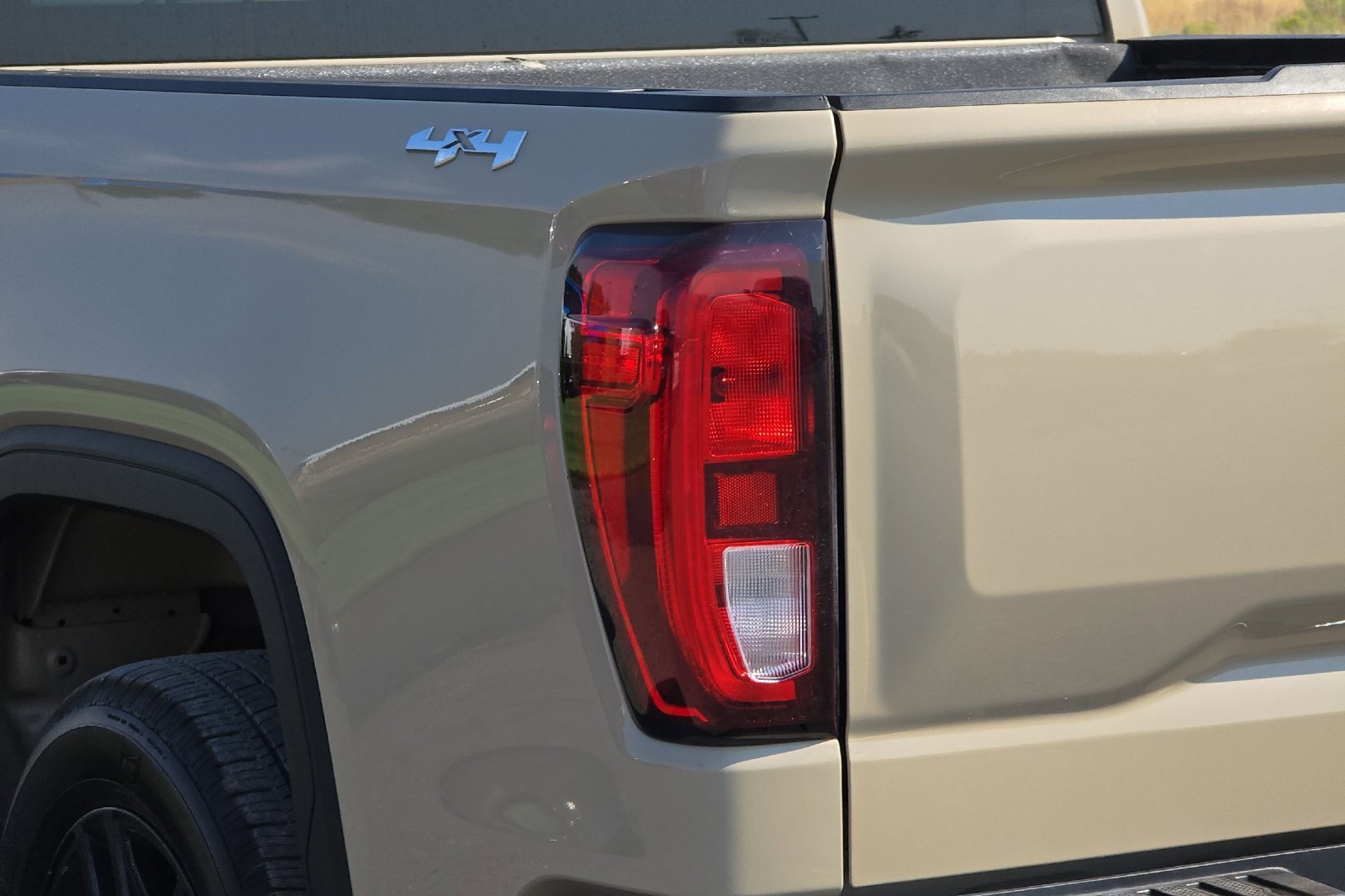 Used 2023 GMC Sierra 1500 Elevation image 48