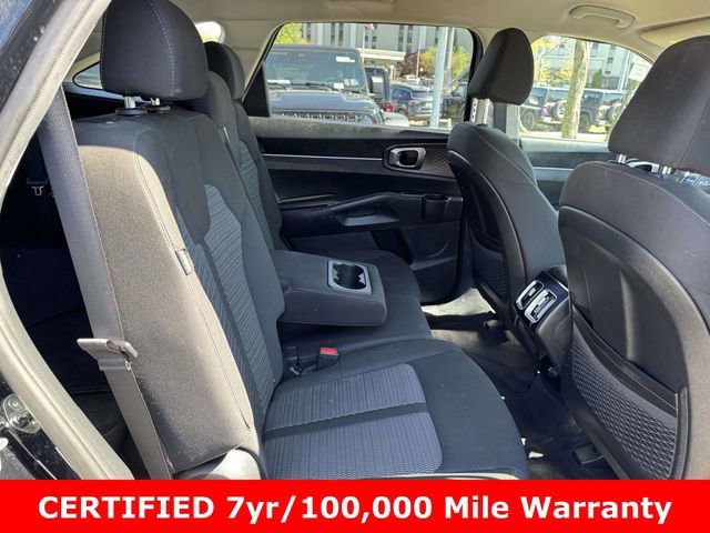 Used 2024 Kia Sorento LX image 12