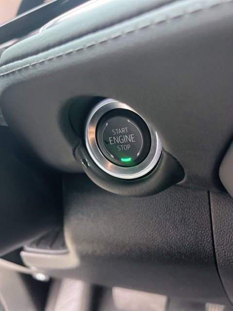 Used 2025 Chevrolet Suburban LT image 24