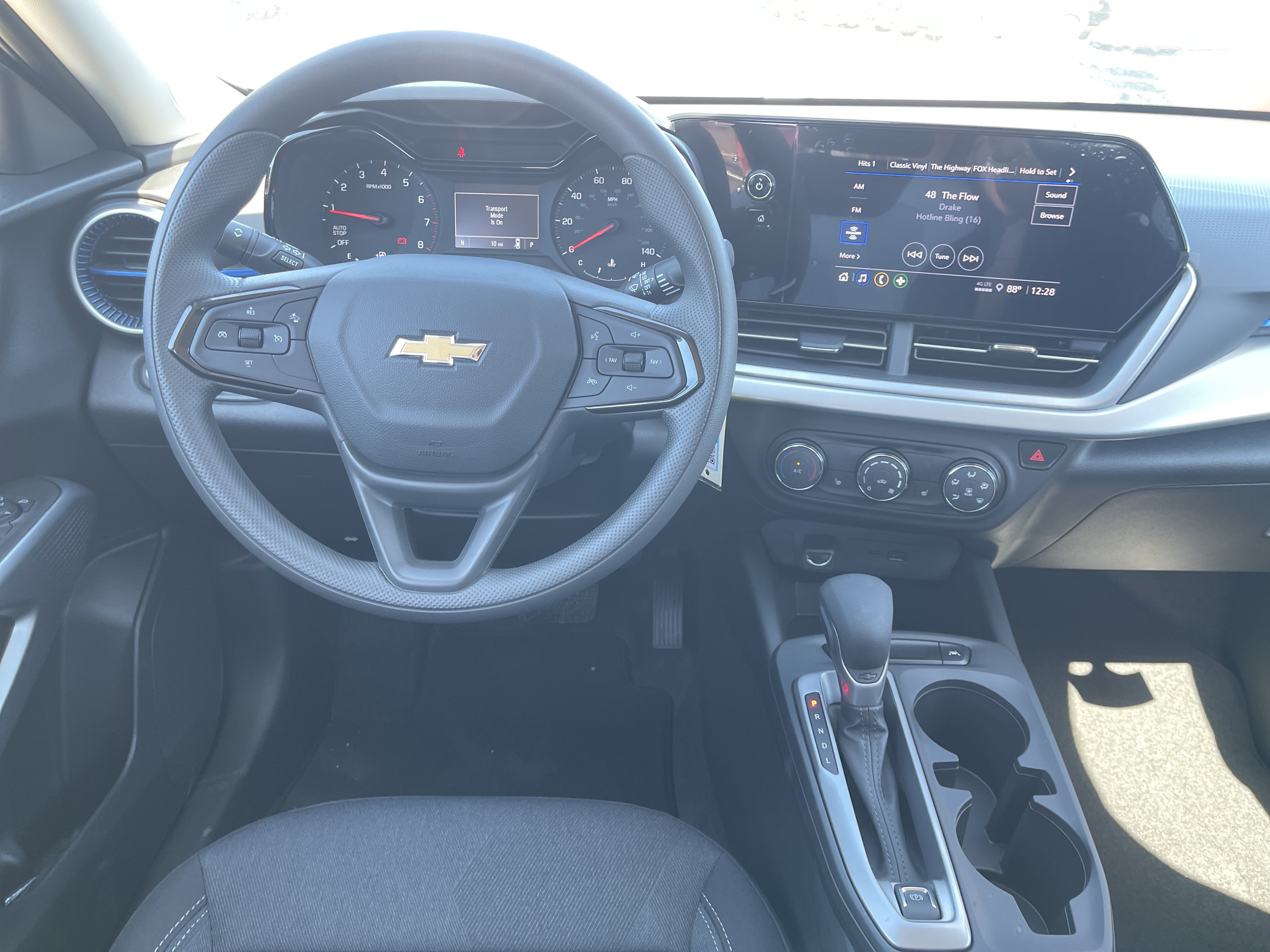 New 2026 Chevrolet Trax LS w/ LS Convenience Package FWD image 16