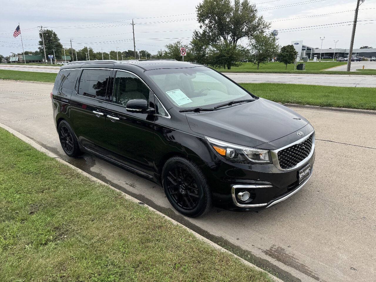 Used 2016 Kia Sedona SX Limited FWD image 7