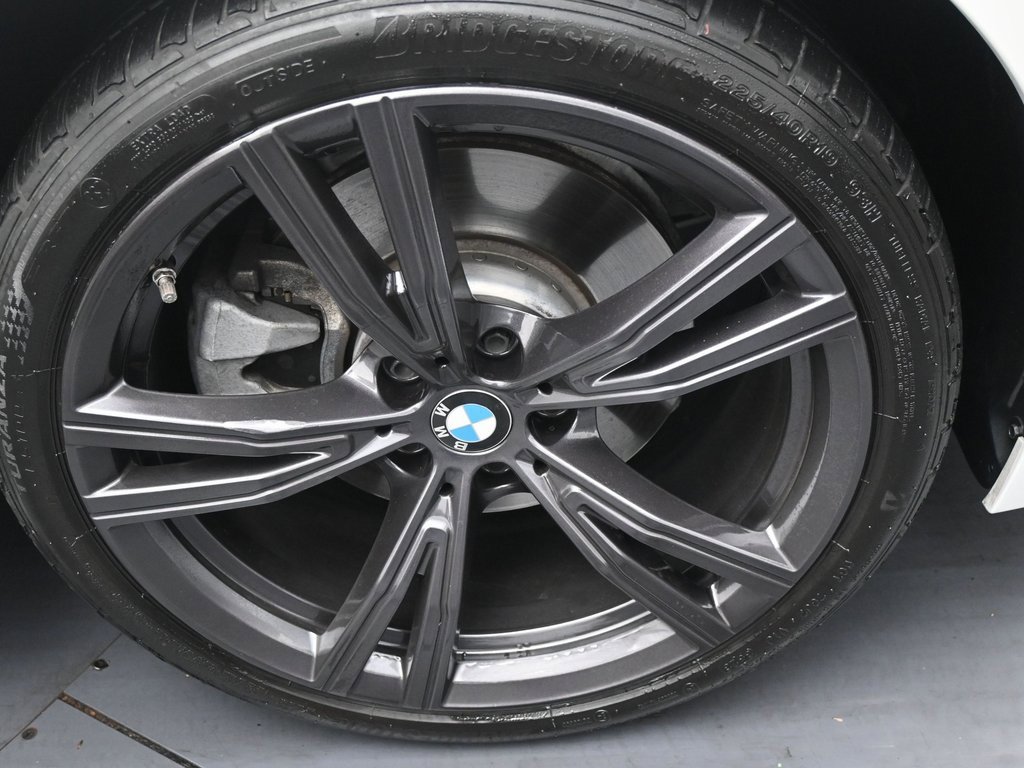 Used 2024 BMW 330i xDrive Sedan w/ Premium Package image 40