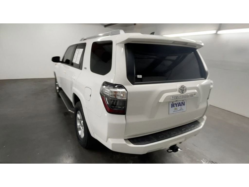 Used 2018 Toyota 4Runner SR5 Premium image 7
