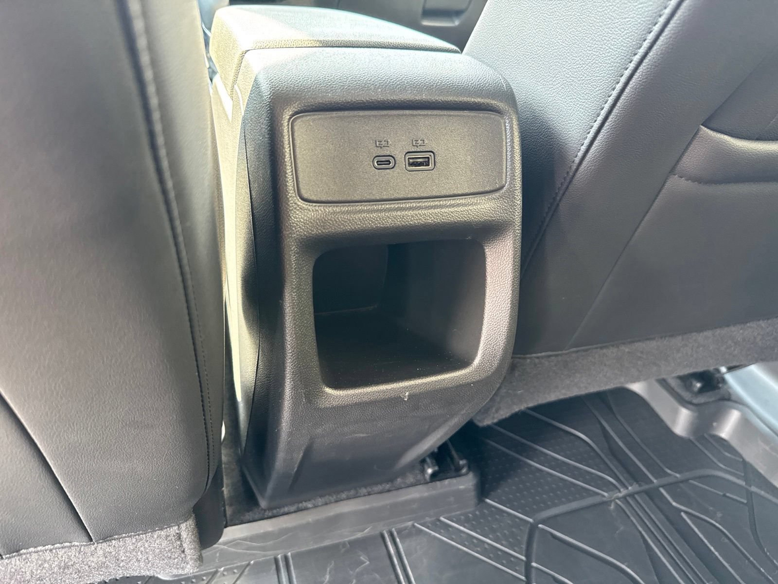 Used 2024 Chevrolet Trax ACTIV w/ Sunroof Package FWD image 14