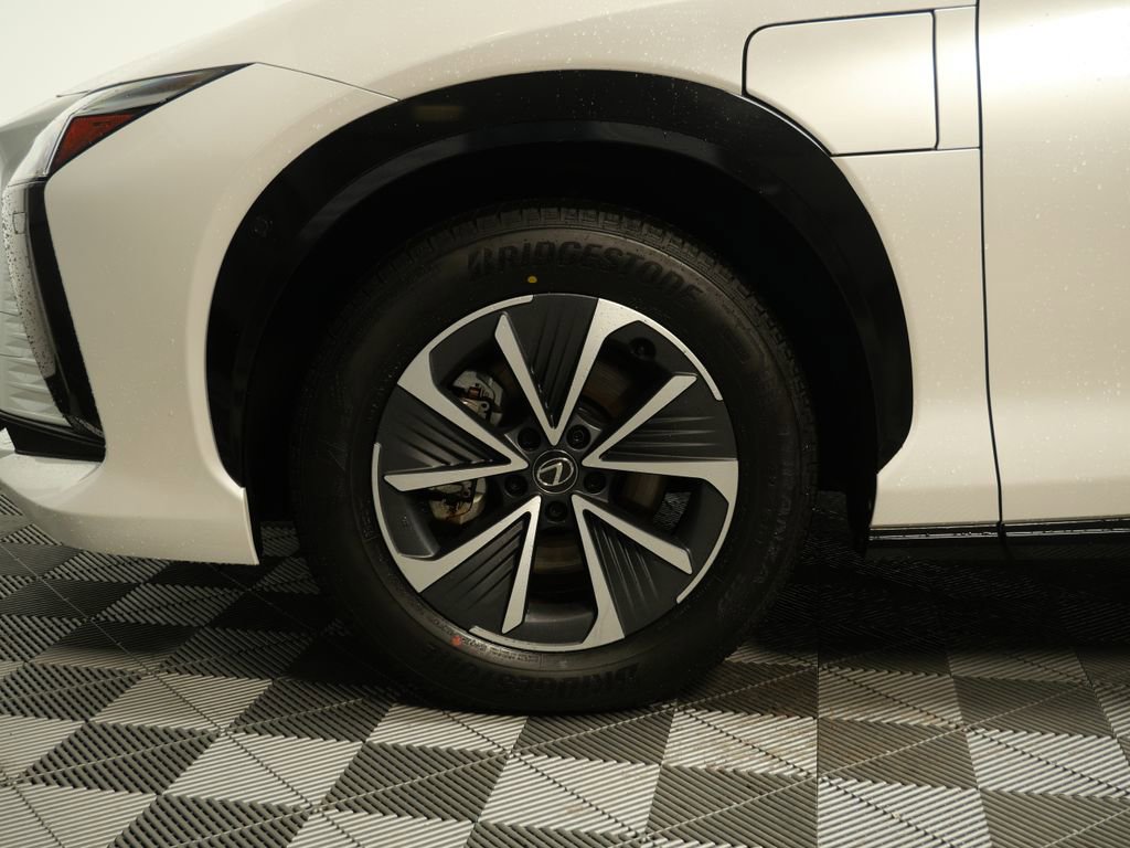 Used 2023 Lexus RZ 450e Premium w/ Technology Package image 10
