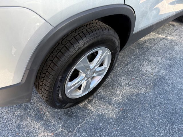 Used 2019 Chevrolet Trax LS w/ Tint and Cruise Package image 7