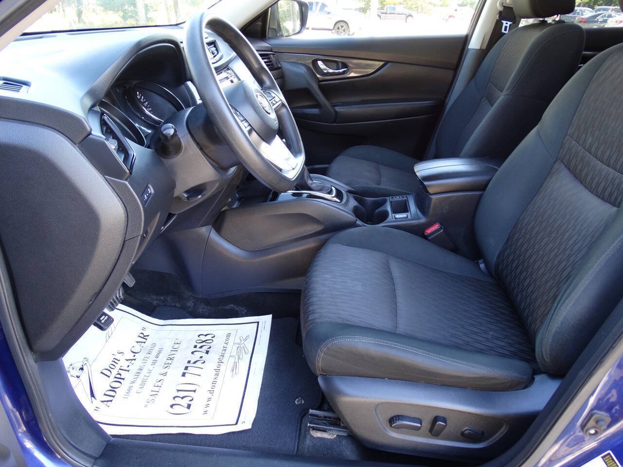 Used 2020 Nissan Rogue AWD w/ SV Moonroof Package image 14