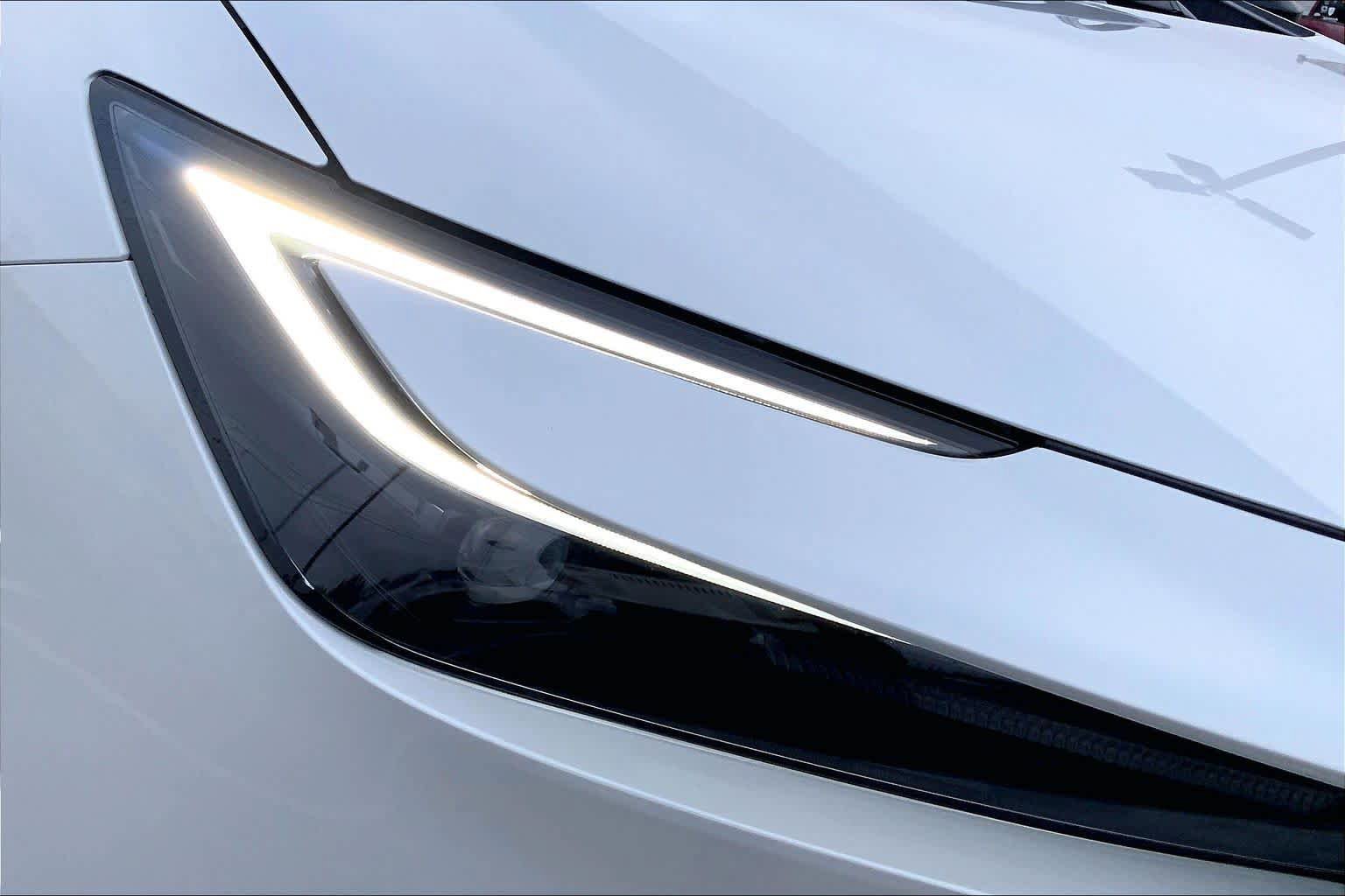 New 2026 Toyota Prius XLE AWD/4WD image 13