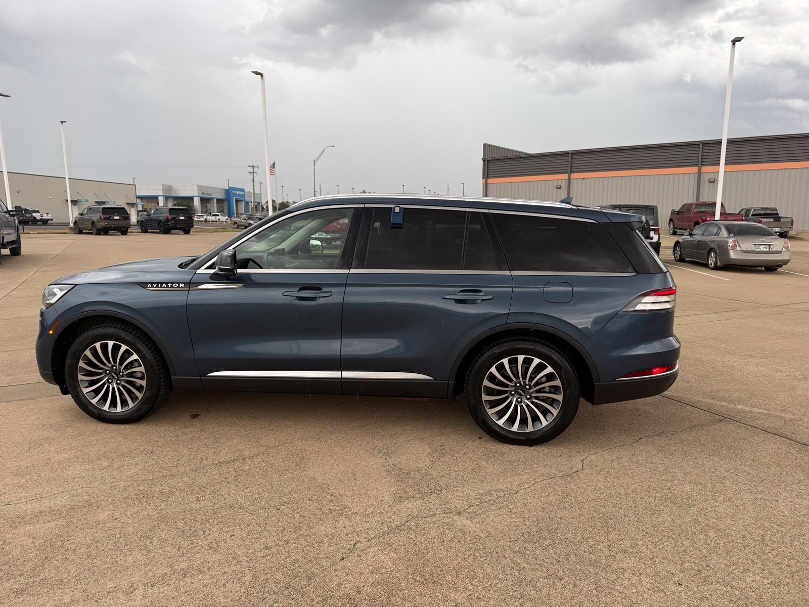 Used 2020 Lincoln Aviator Reserve w/ Elements Package Plus AWD/4WD image 8