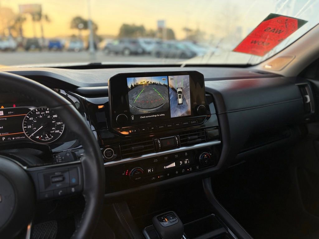 Certified 2024 Nissan Pathfinder SL w/ SL Premium Package image 20