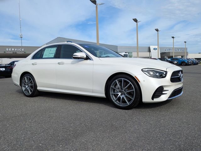 Used 2021 Mercedes-Benz E 350 4MATIC Sedan image 2
