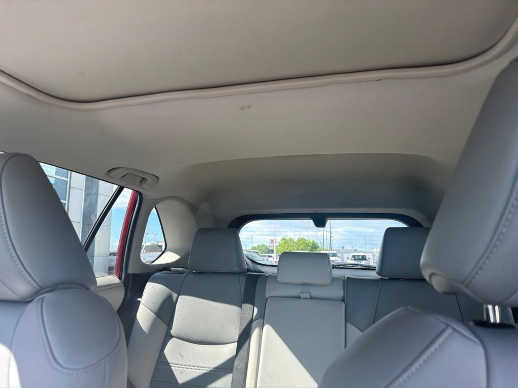 Used 2021 Toyota RAV4 Limited AWD/4WD image 16