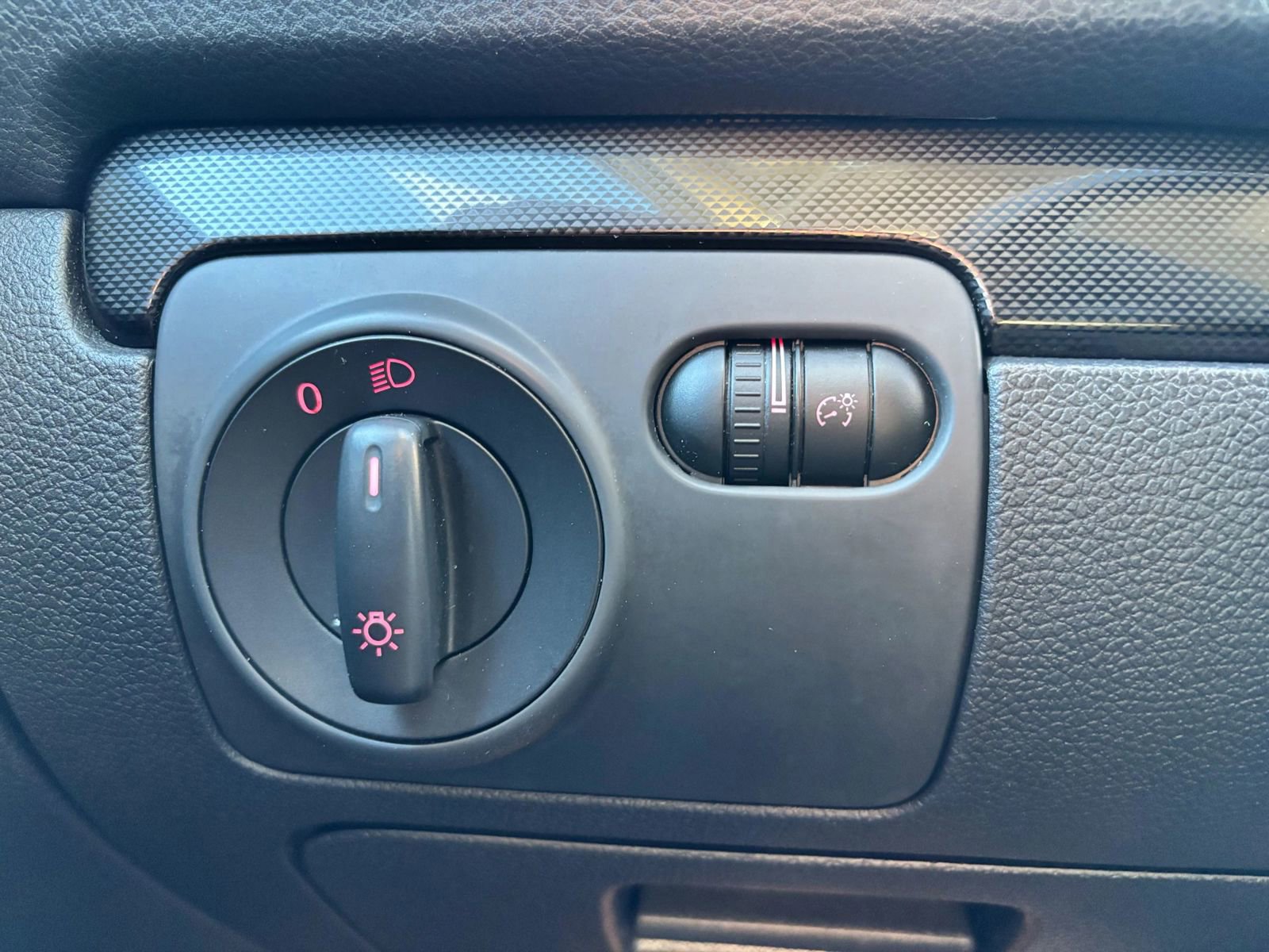 Used 2014 Volkswagen Jetta S image 28