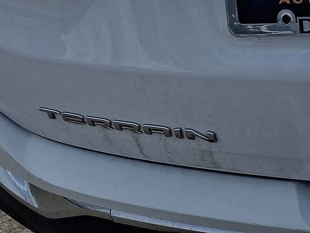 Used 2024 GMC Terrain SLT image 43