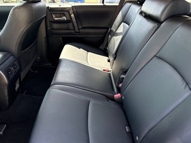 Used 2023 Toyota 4Runner TRD Off-Road Premium AWD/4WD image 29