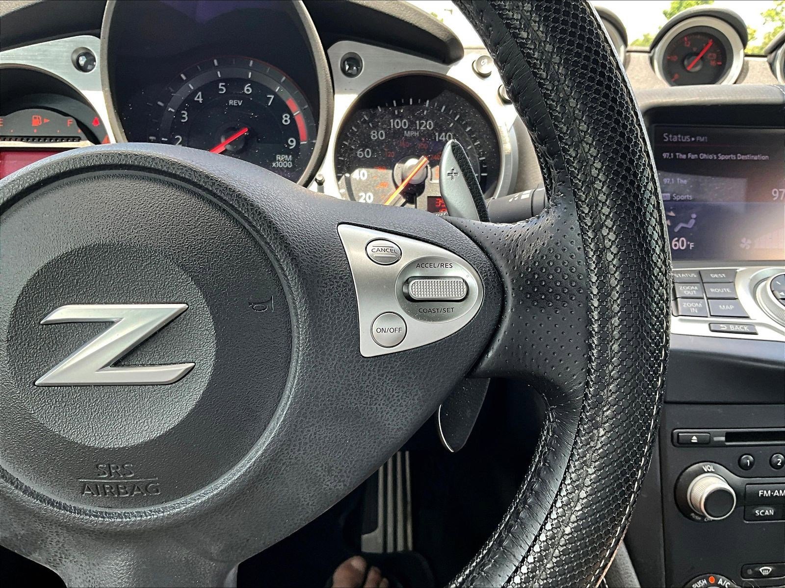 Used 2018 Nissan 370Z Touring RWD image 8