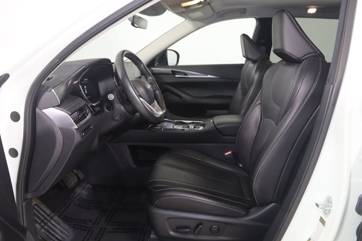 Used 2025 INFINITI QX60 Luxe AWD/4WD image 13
