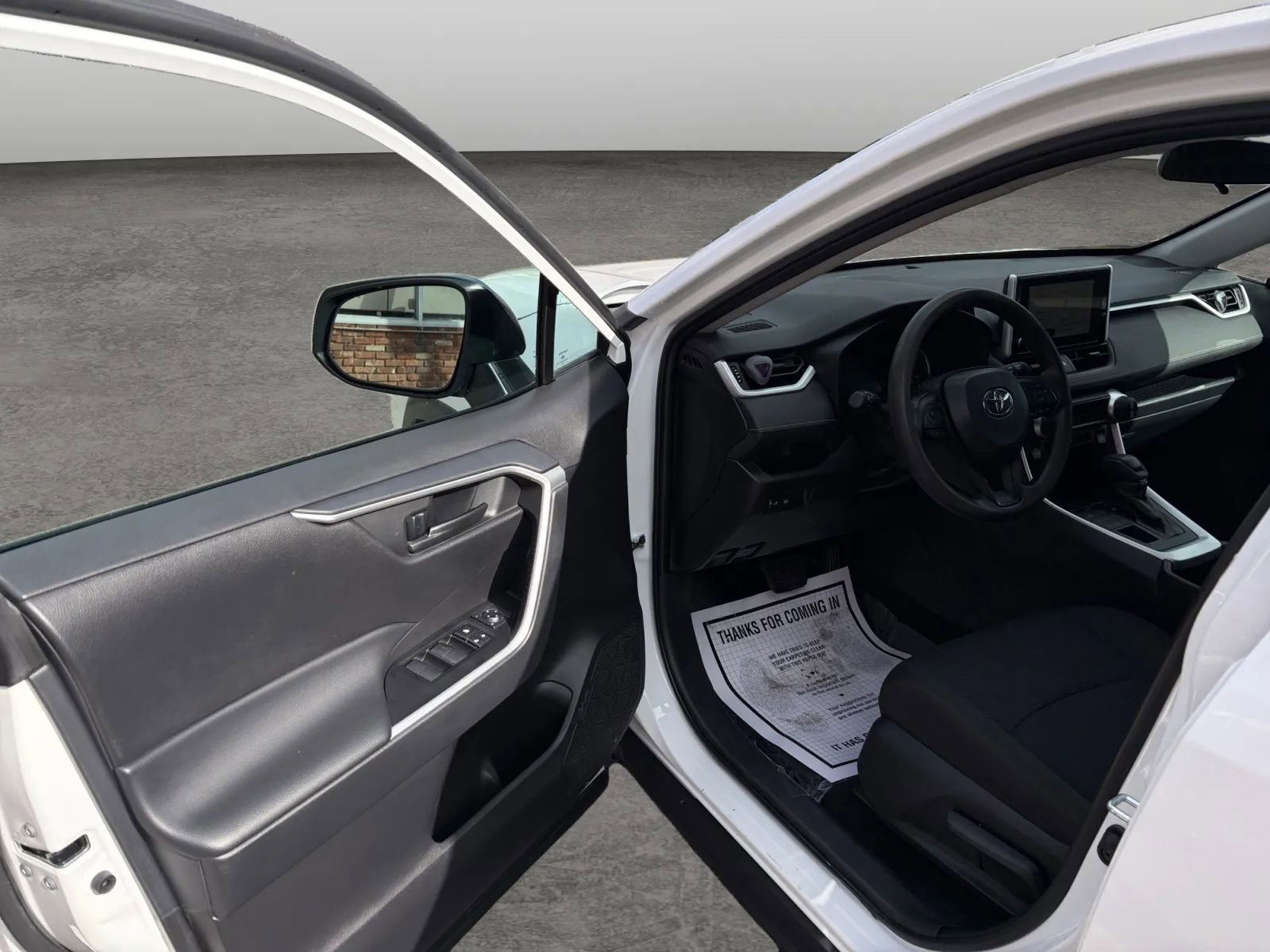 Used 2025 Toyota RAV4 LE image 9