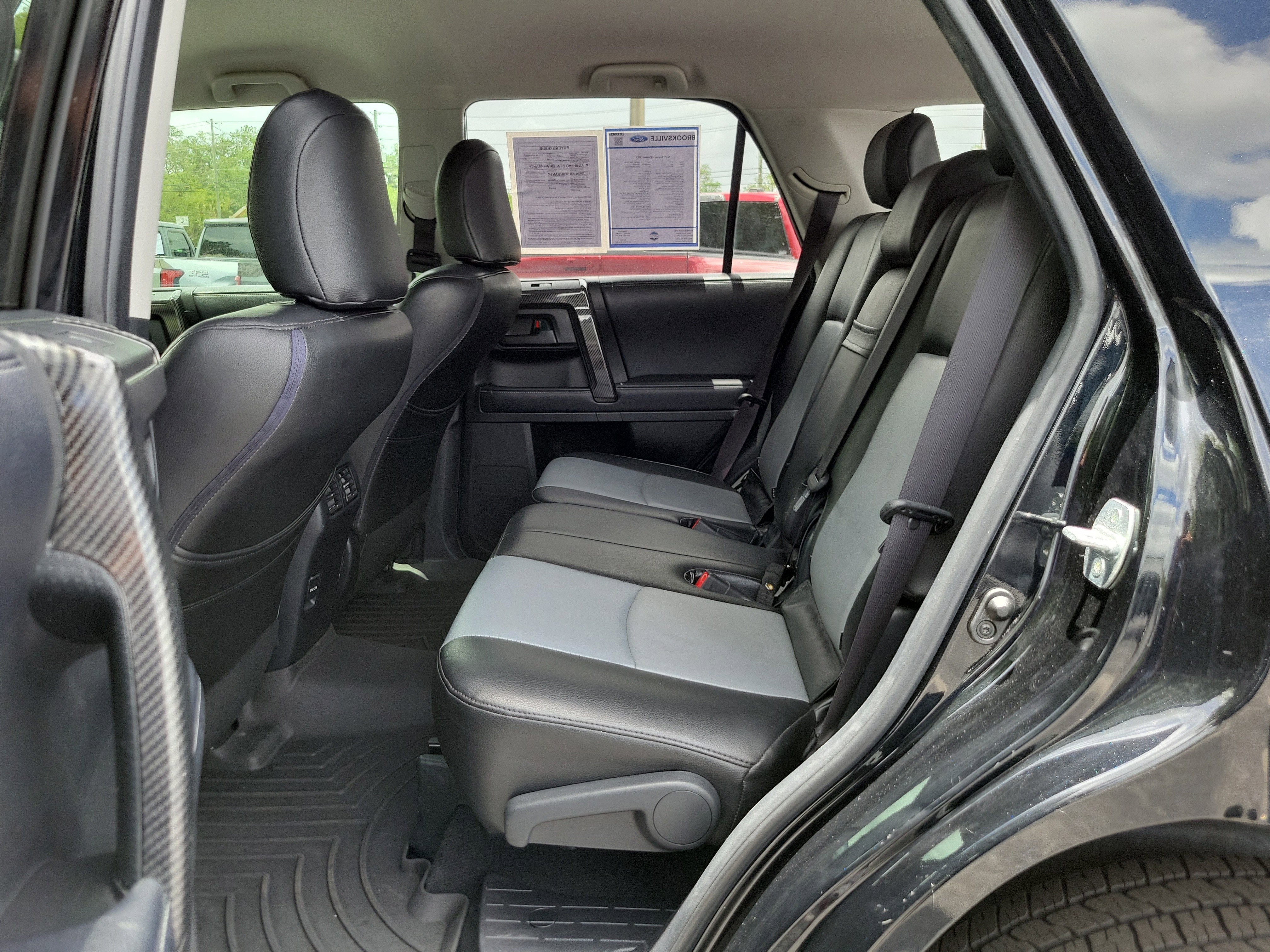 Used 2019 Toyota 4Runner SR5 AWD/4WD image 23