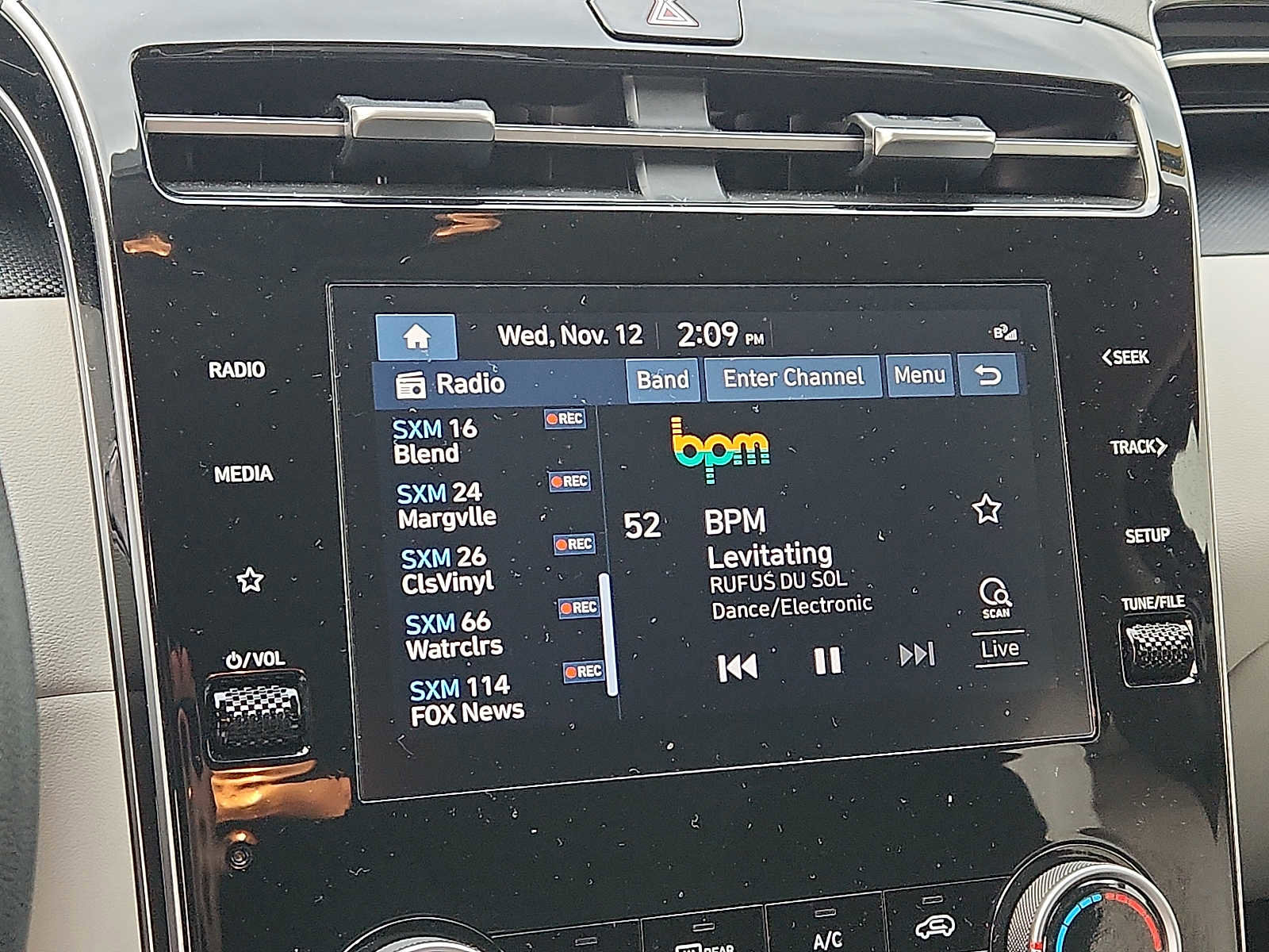 Used 2023 Hyundai Tucson SEL image 16