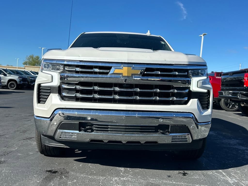 Used 2022 Chevrolet Silverado 1500 LTZ w/ Technology Package image 2