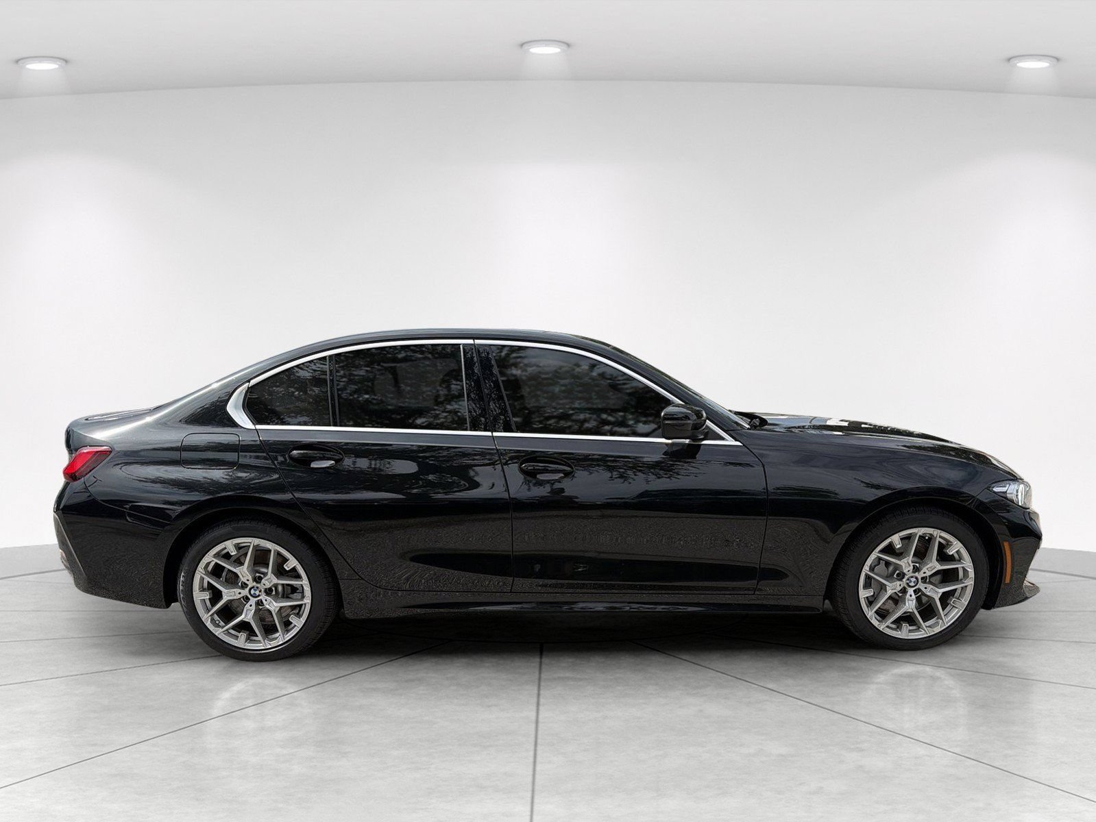 Certified 2025 BMW 330i Sedan w/ M Sport Package RWD image 3