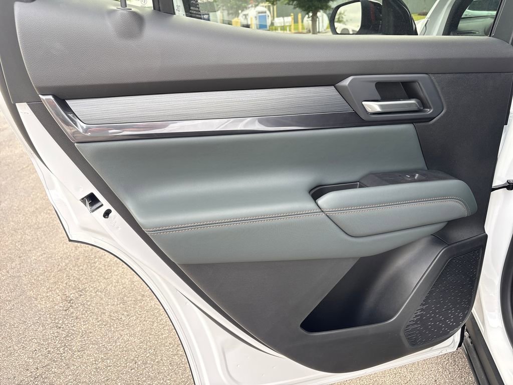 New 2026 GMC Terrain AT4 w/ LPO, Floor Liner Package AWD/4WD image 31