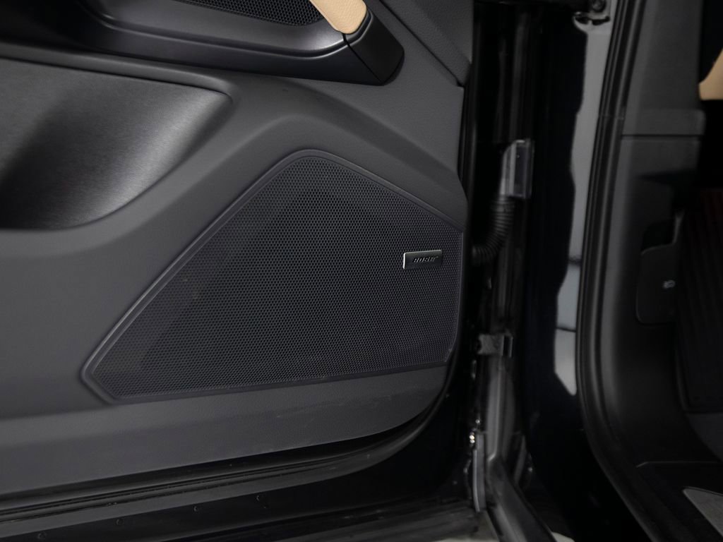 Certified 2025 Porsche Cayenne Coupe image 21