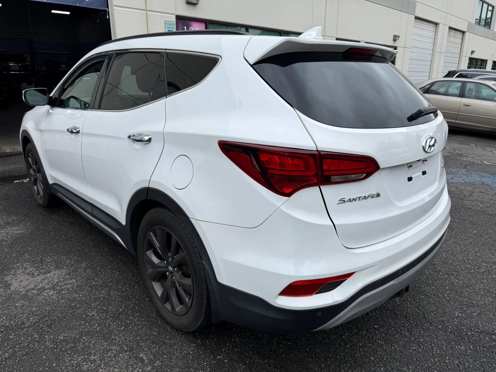 Used 2018 Hyundai Santa Fe Sport FWD image 14