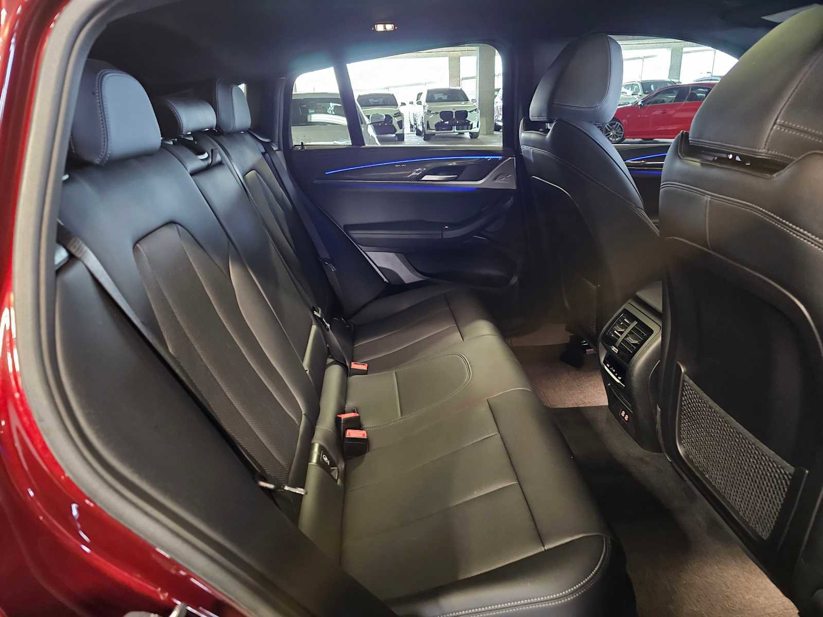 Used 2023 BMW X4 M40i w/ Premium Package image 36