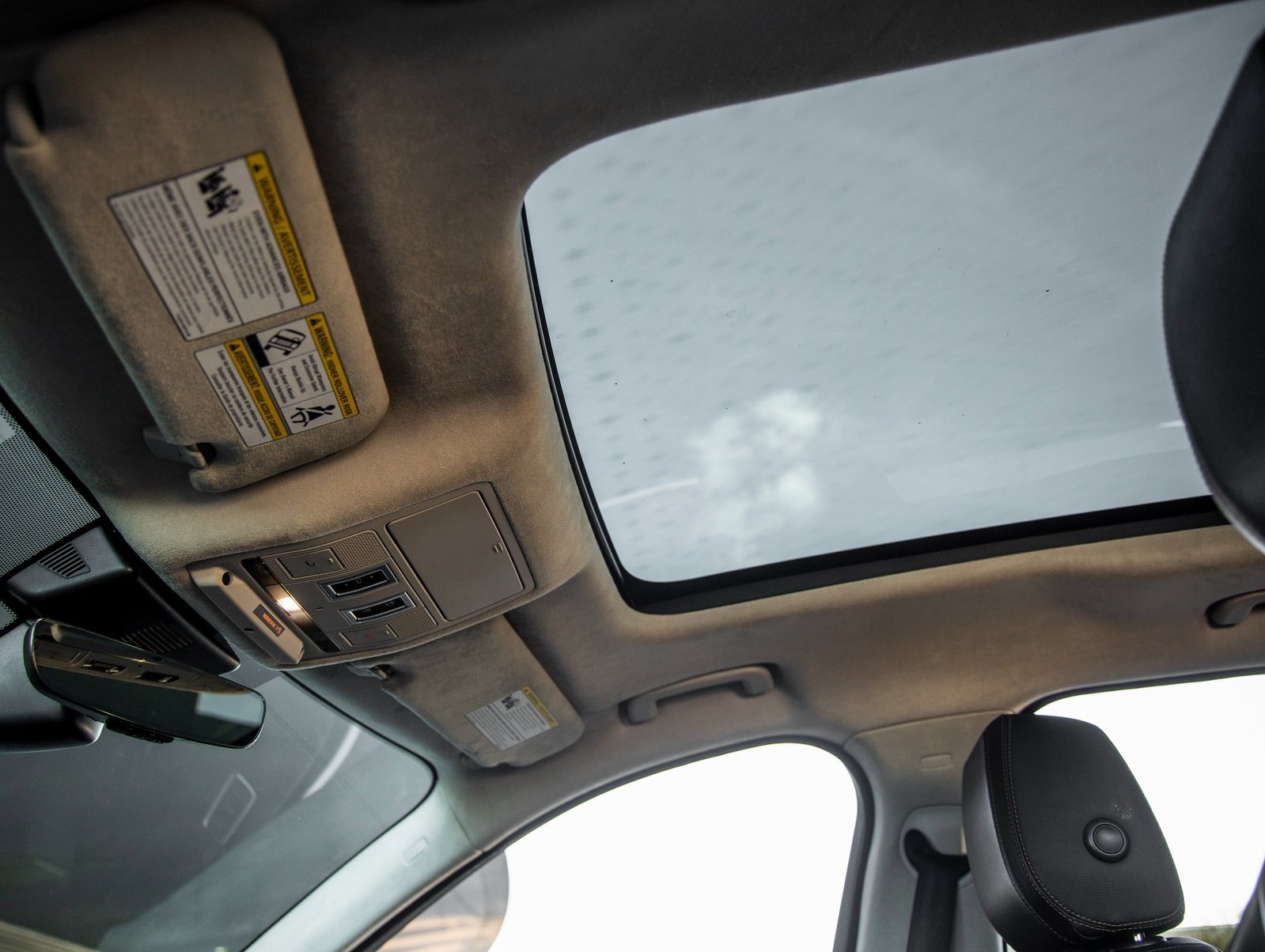 Used 2019 Jaguar F-PACE Prestige image 22