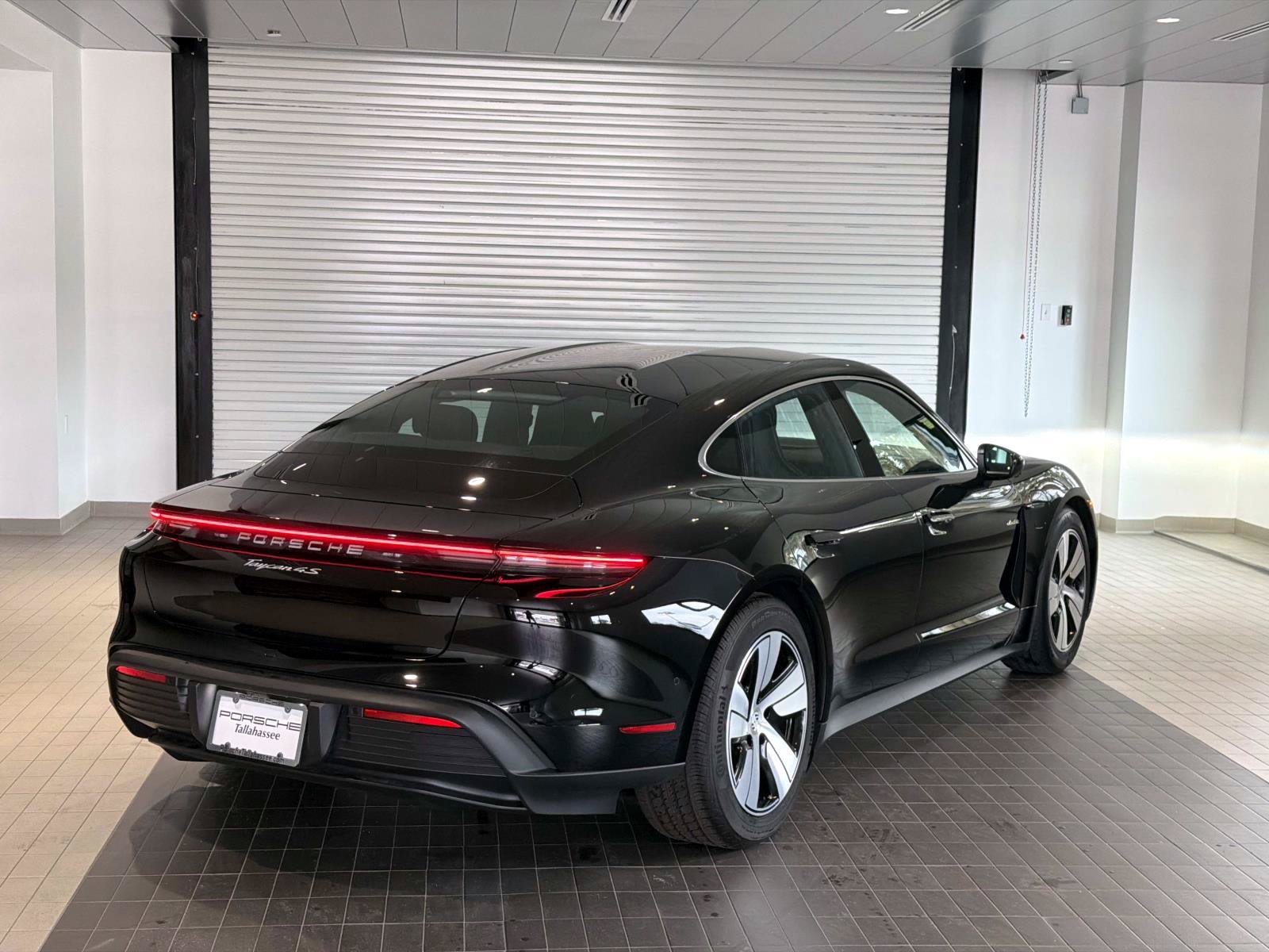 New 2026 Porsche Taycan 4S AWD/4WD image 9