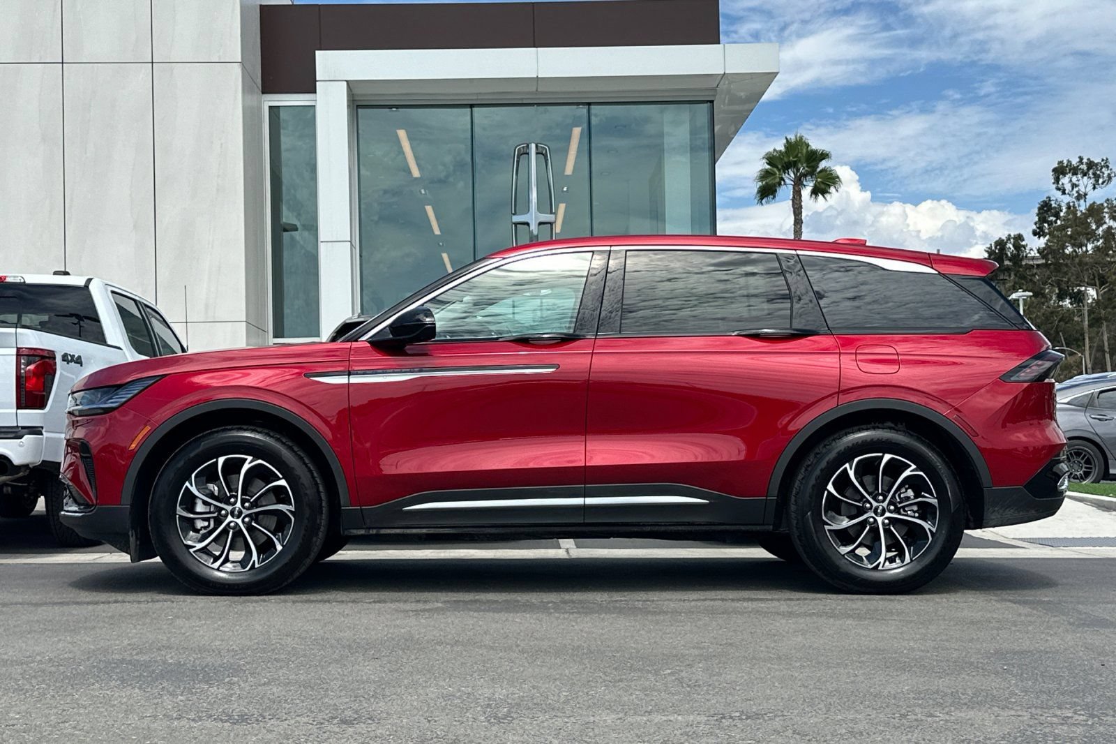 New 2026 Lincoln Nautilus Premier w/ Equipment Group 102A AWD/4WD image 6