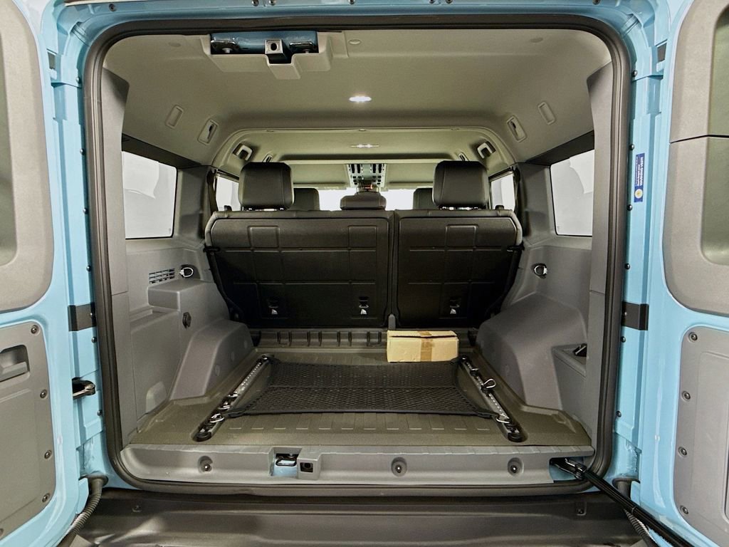 Used 2024 INEOS Grenadier Fieldmaster Edition image 26