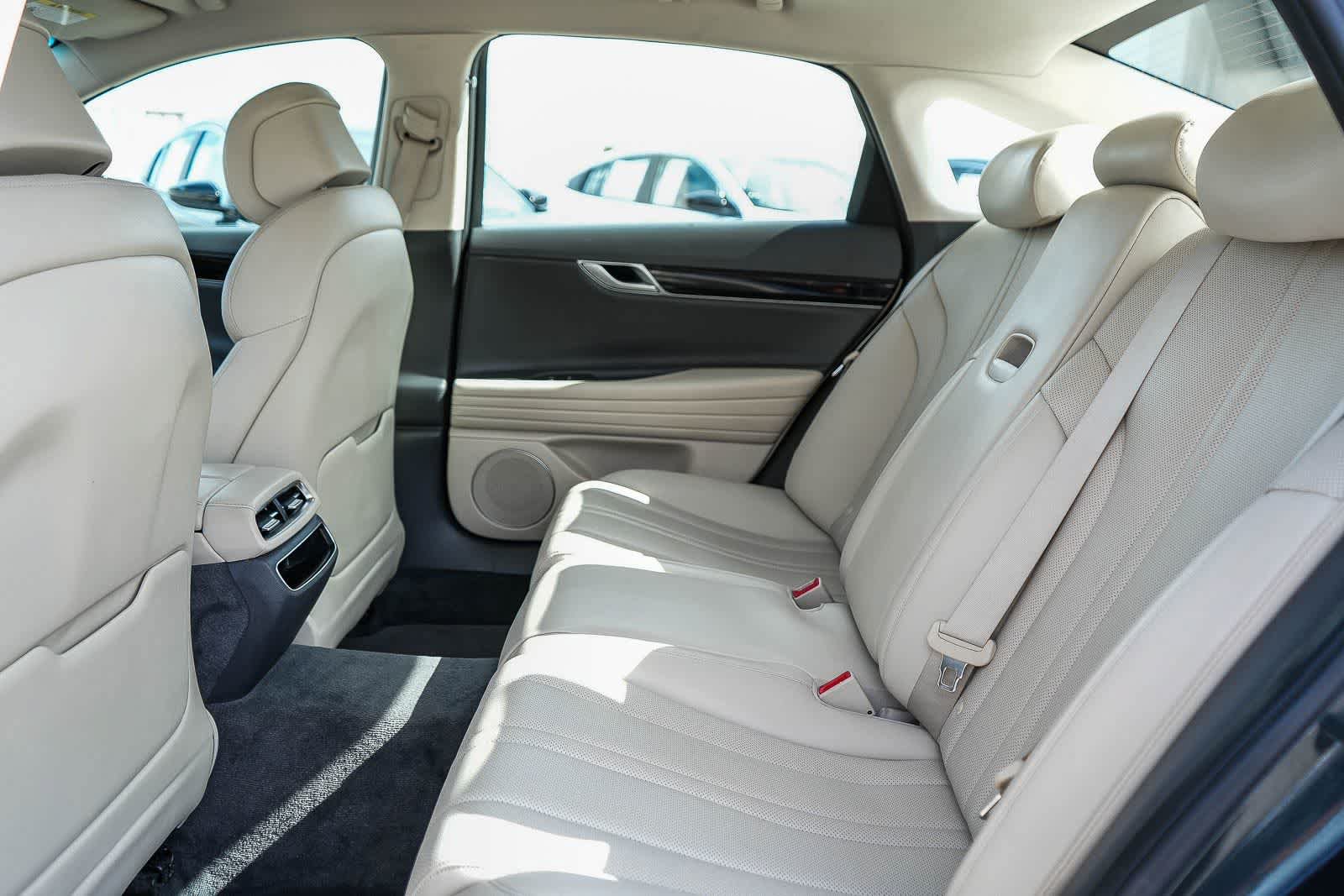 Used 2022 Genesis G80 2.5T RWD image 19