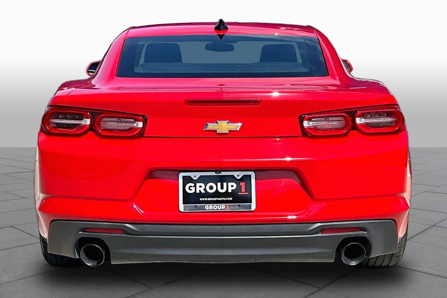 Used 2022 Chevrolet Camaro LT RWD image 5