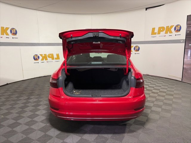 Used 2021 Volkswagen Jetta S image 37