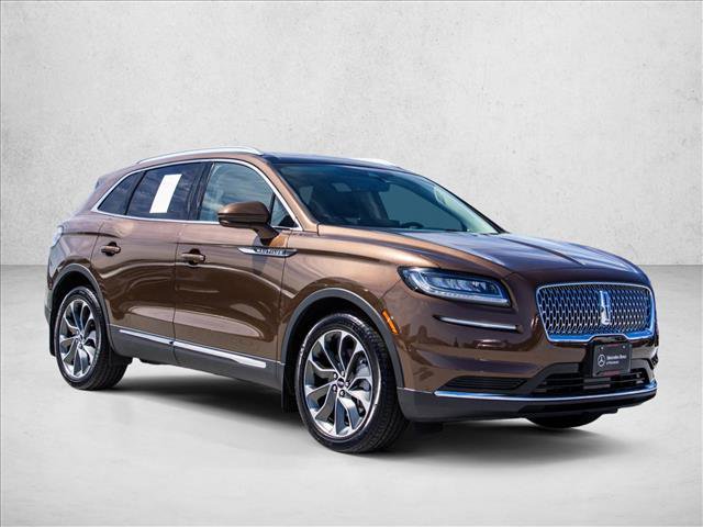 Used 2022 Lincoln Nautilus Reserve w/ Luxury Package AWD/4WD image 3