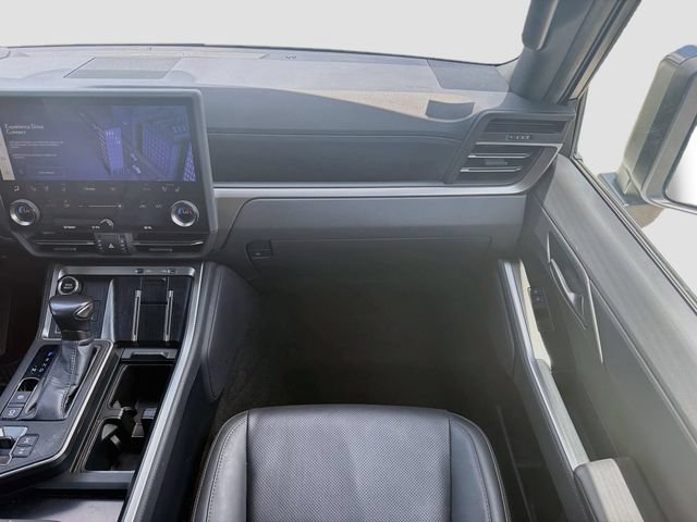 Used 2024 Lexus GX 550 AWD/4WD image 18