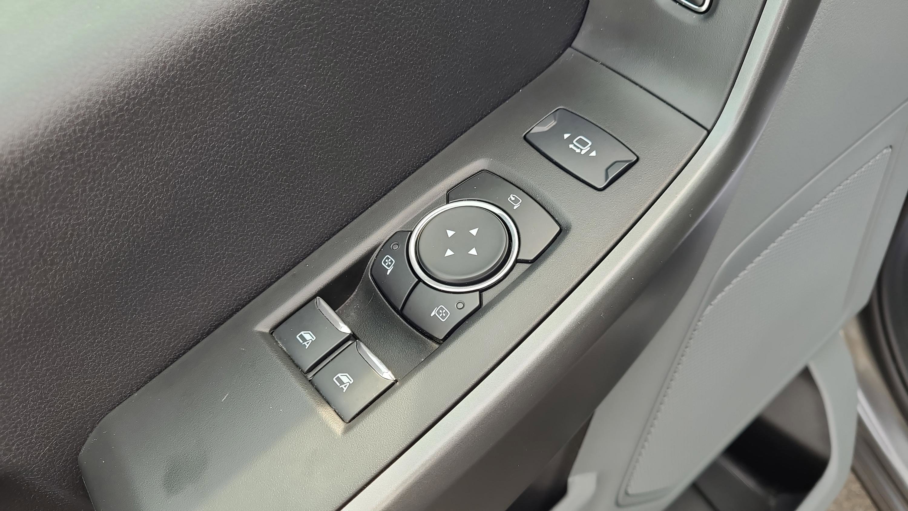 Used 2025 Ford F350 XLT w/ 360-Degree Camera Package image 23