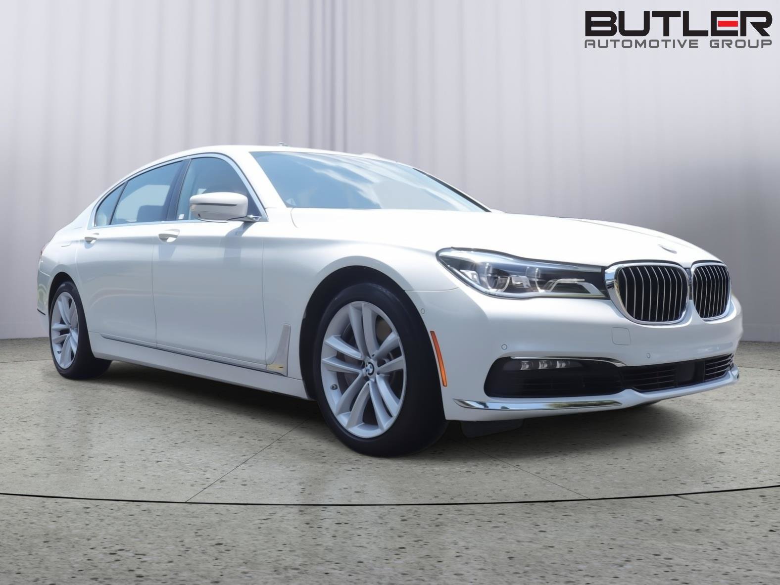 Used 2018 BMW 750i RWD image 8