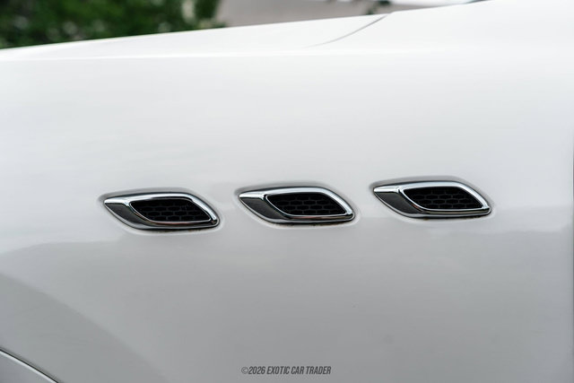 Used 2017 Maserati Levante S AWD/4WD image 89