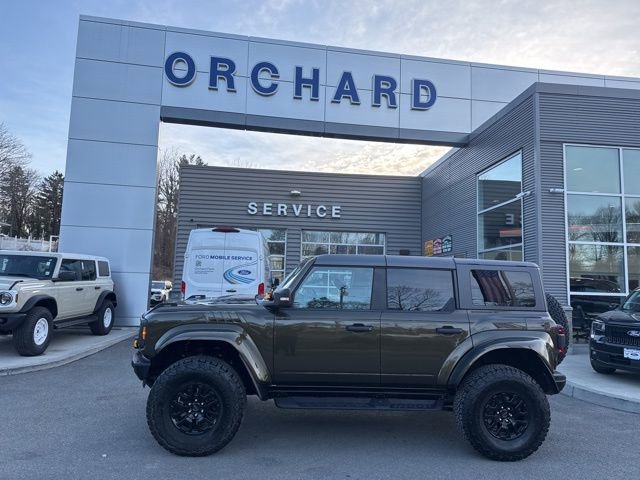 Certified 2024 Ford Bronco Raptor w/ Interior Carbon Fiber Pack 6 AWD/4WD image 2