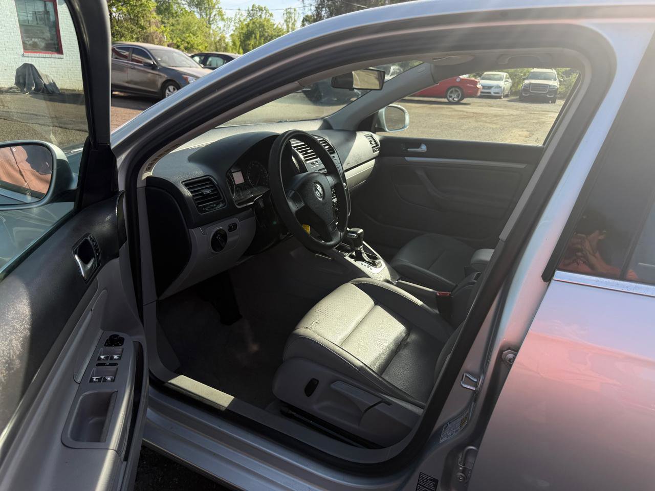 Used 2006 Volkswagen Jetta 2.5 FWD image 10